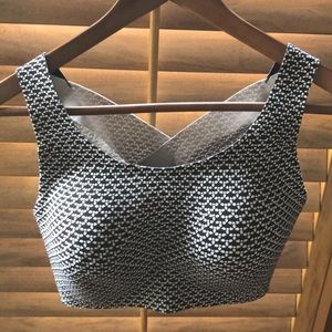 Lulu lemon sports bra
